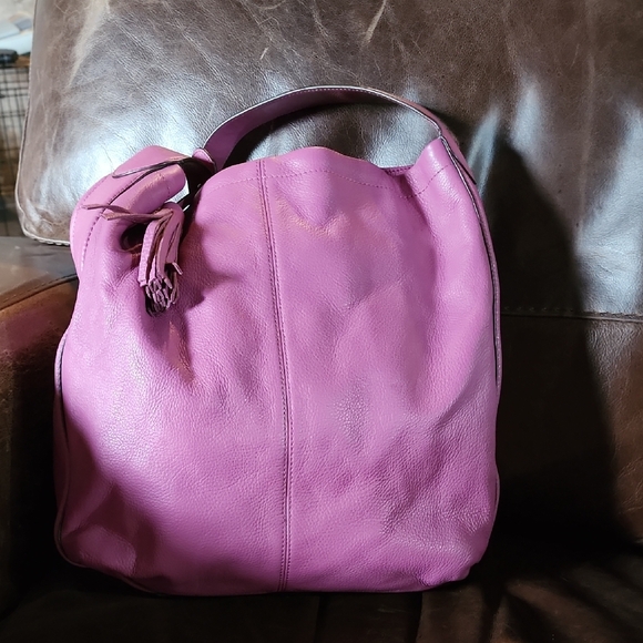 Elegant Purple Leather Shoulder Bag - Picture 2 of 4